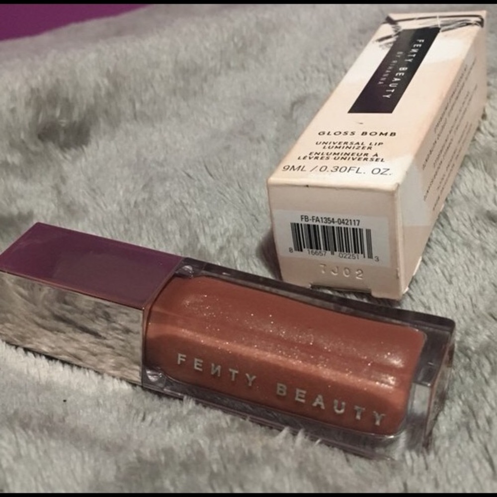 Fenty beauty universal gloss